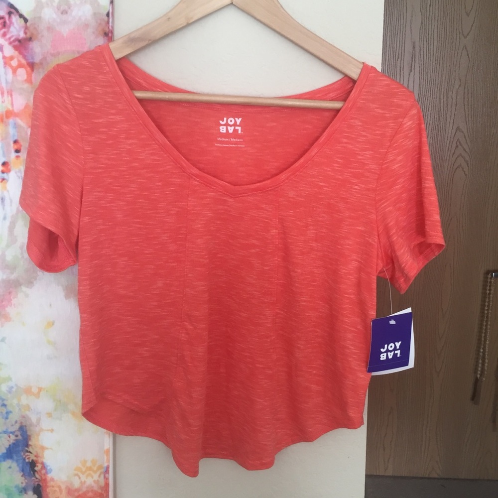 Cropped workout top